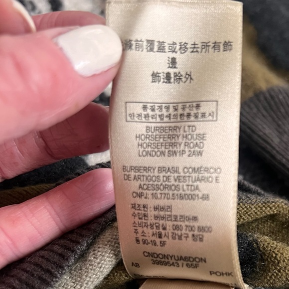 {Burberry 100% Cashmere Camouflage V-Neck Sweater Small Luxury Green Black} - Picture 12 of 16